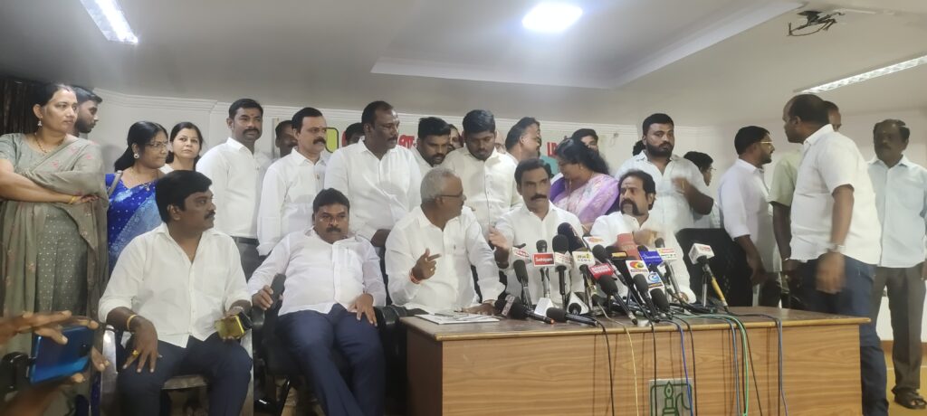 IMG_20251112_162125-1-1024x460 விடுதிகள் வணிக கட்டிடங்கள் அல்ல என்ற தீர்ப்பு – ஏழை மாணவர்களின் வாழ்வில் வசந்தம்