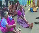 ஈரோடு அருகே சிறுத்தை கடித்து 3 ஆடுகள் பலி: கிராம மக்கள் சாலை மறியல்